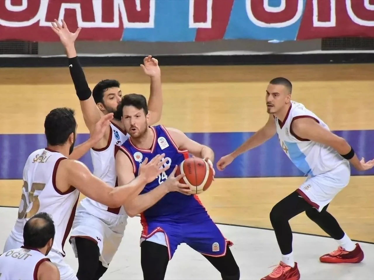 Beşiktaş, 13 yıl sonra büyük bir başarıya imza attı ve finalde!
