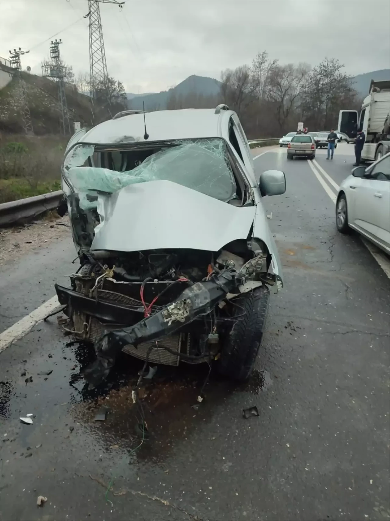 Bilecik'te Trafik Kazasında 1 Kişi Ağır Yaralandı!