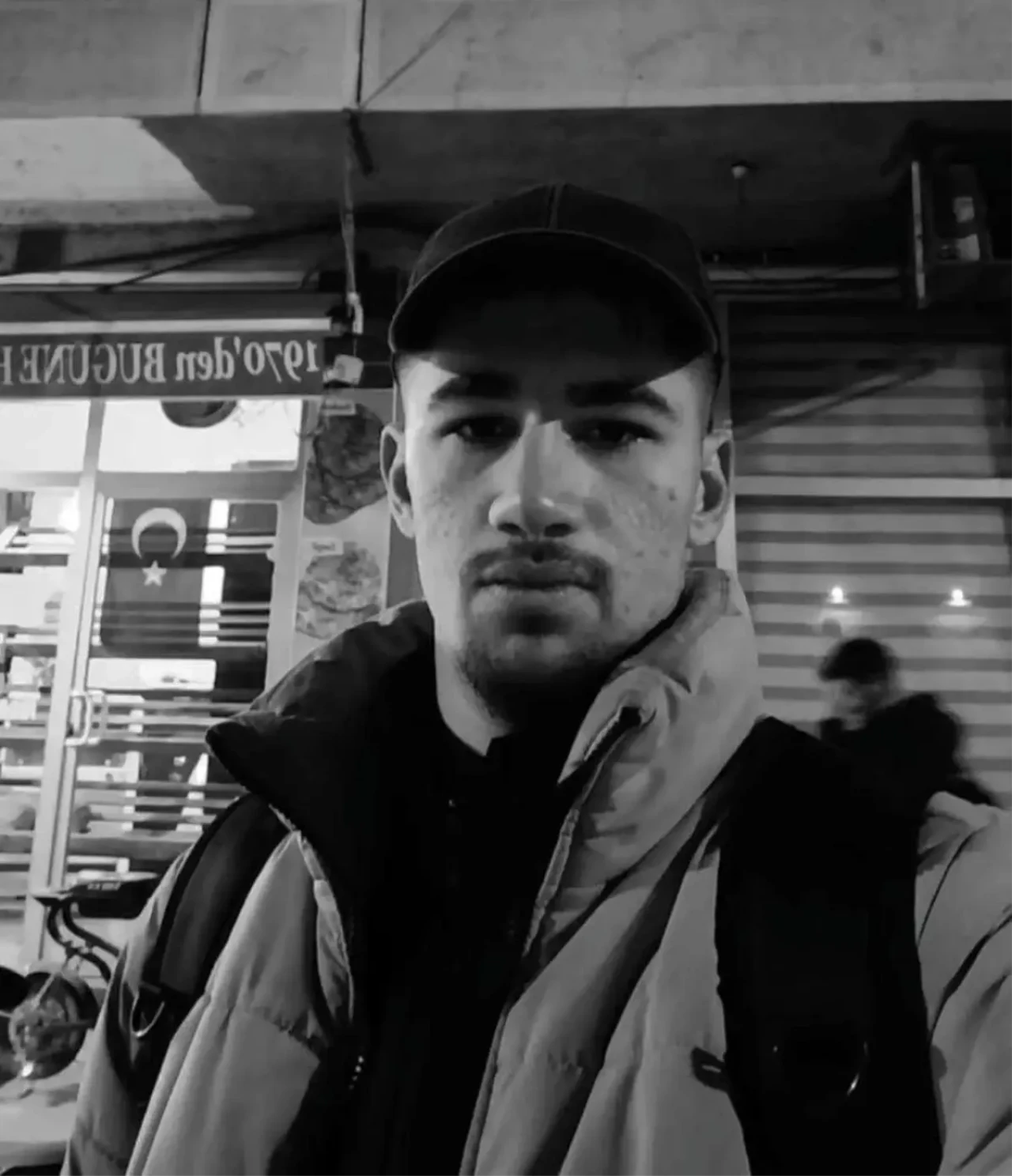 17 Yaşındaki Çocuk Bıçakla Öldürüldü