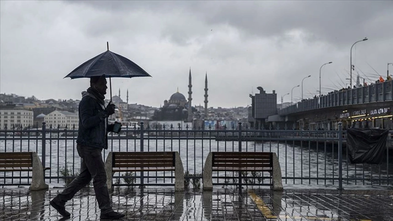 İstanbul'da hava durumu değişiyor: Bahar havası yerini kışa bırakıyor, yağmur bugün, kar yarın geliyor!