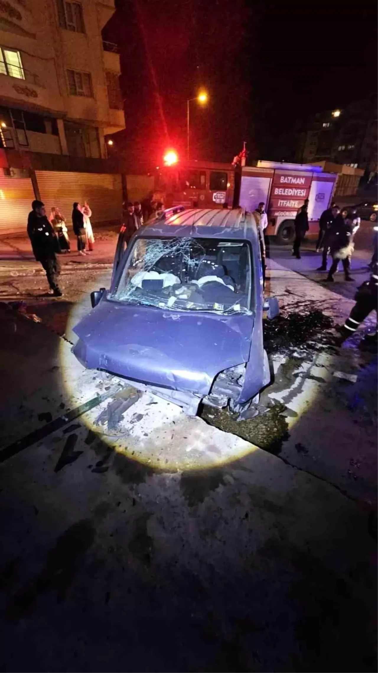 Batman'da Kamyonet Takla Attı: 4 Yaralı