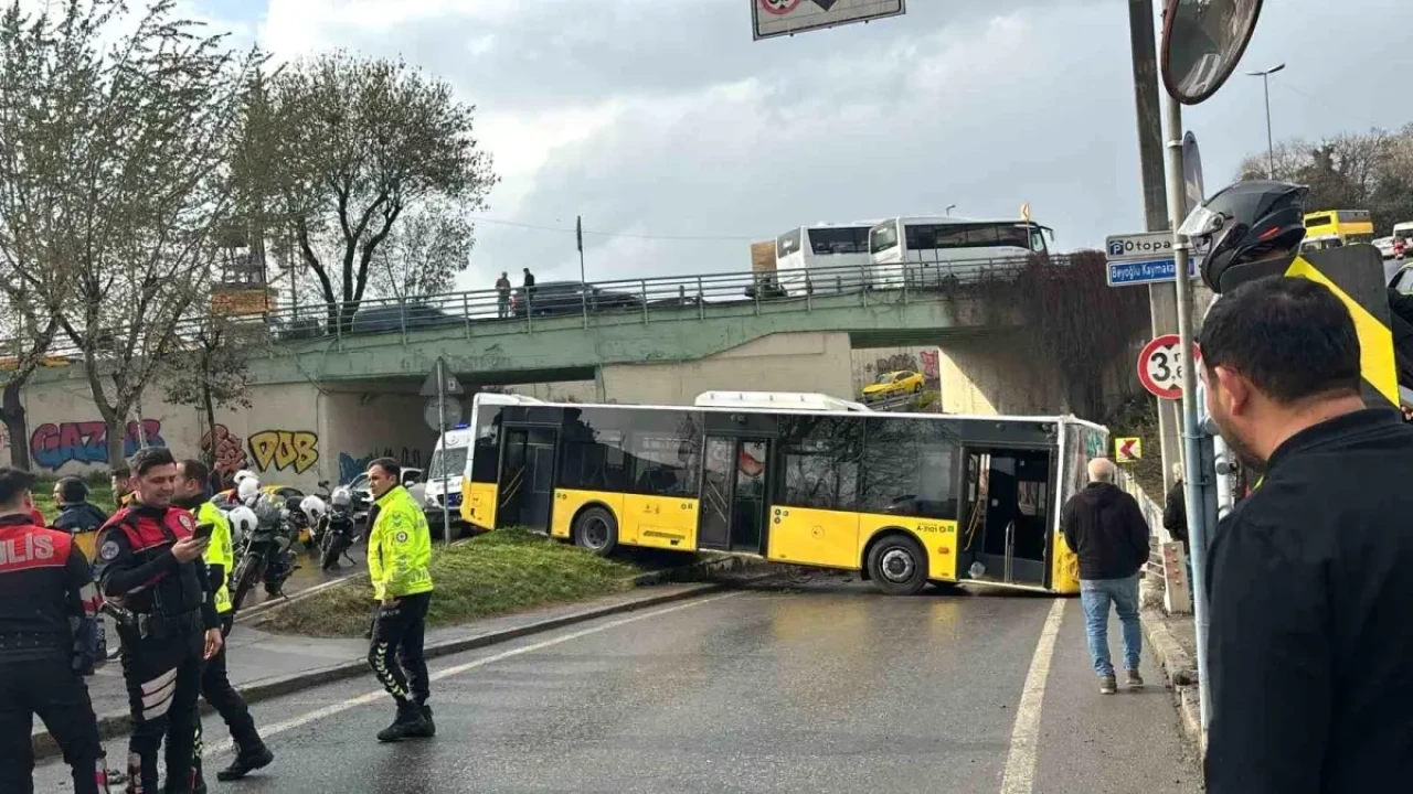 İstanbul Beyoğlu'nda İETT Otobüsünün Felaket Kazası!