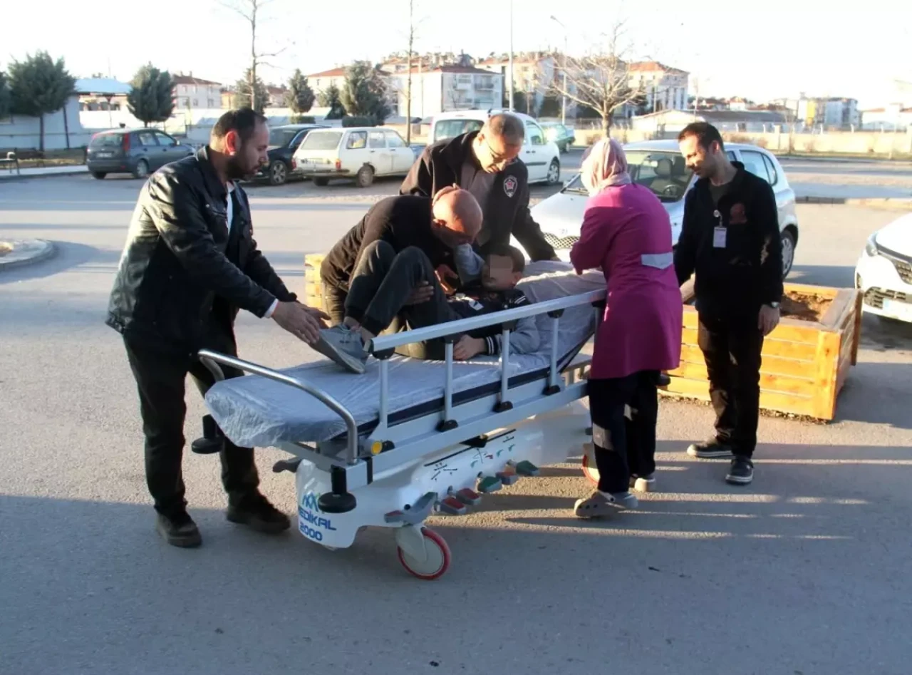 Beyşehir'de Köpek Saldırısı: Çocuk Yaralandı
