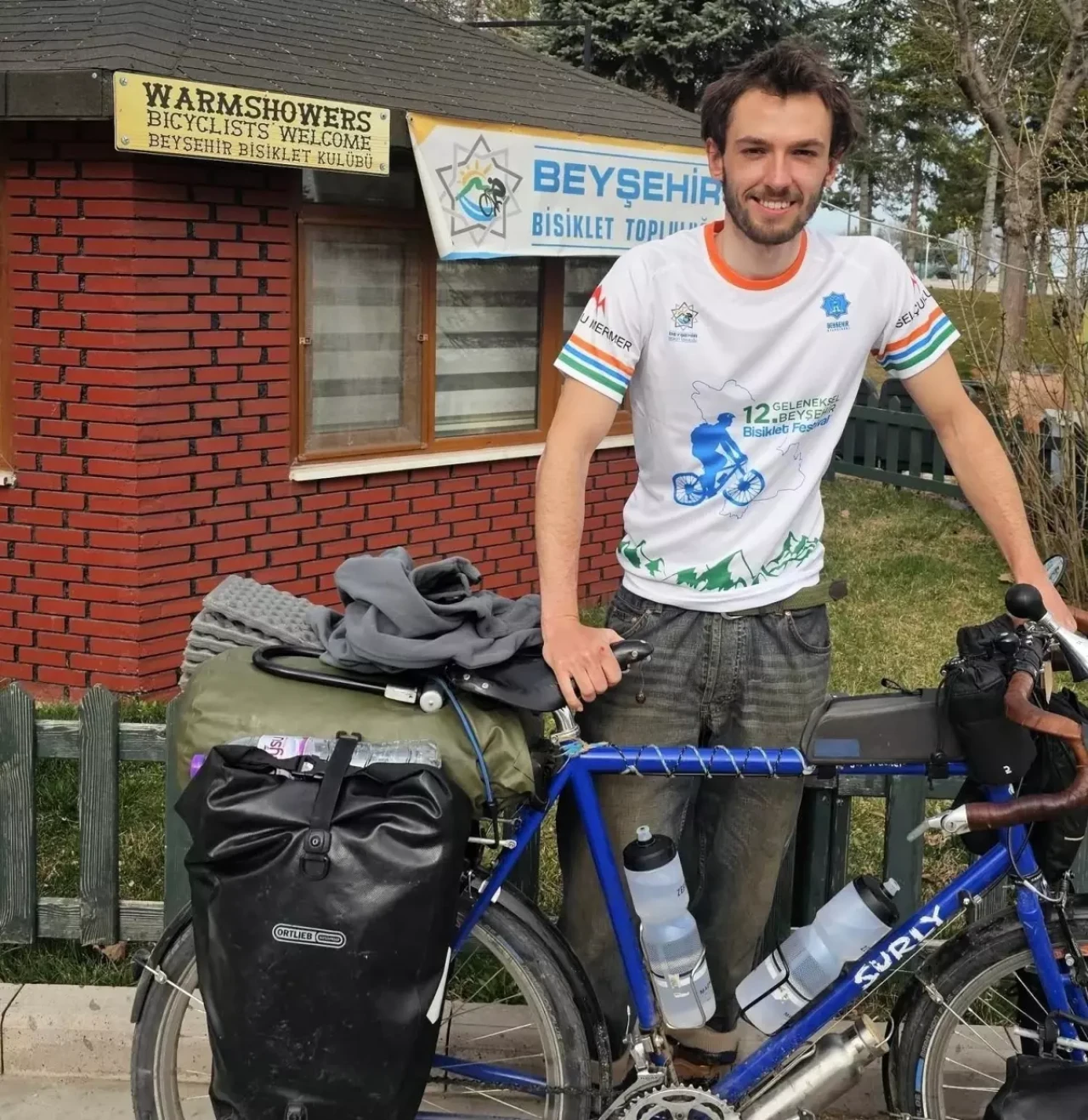 Bisiklet Tutkunu, Türkiye'de Pedalları Durdurdu!