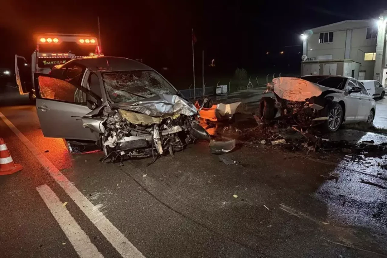 Çanakkale'deki Feci Kazada Çıkarılan Cansız Bedenler Şok Etti!