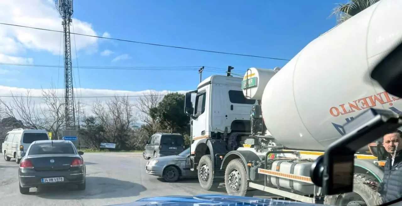 Erdek'te Beton Mikseriyle Meydana Gelen Felaket Trafik Kazası!