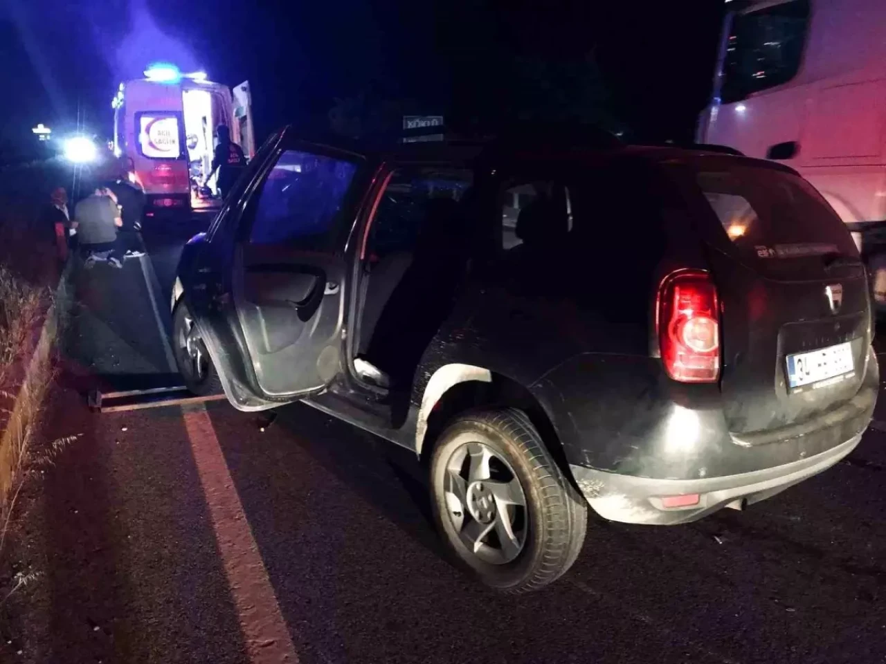 Ayvalık'ta Trafik Kazası: Emine Çınar Hayatını Kaybetti, 2 Yaralı Var!