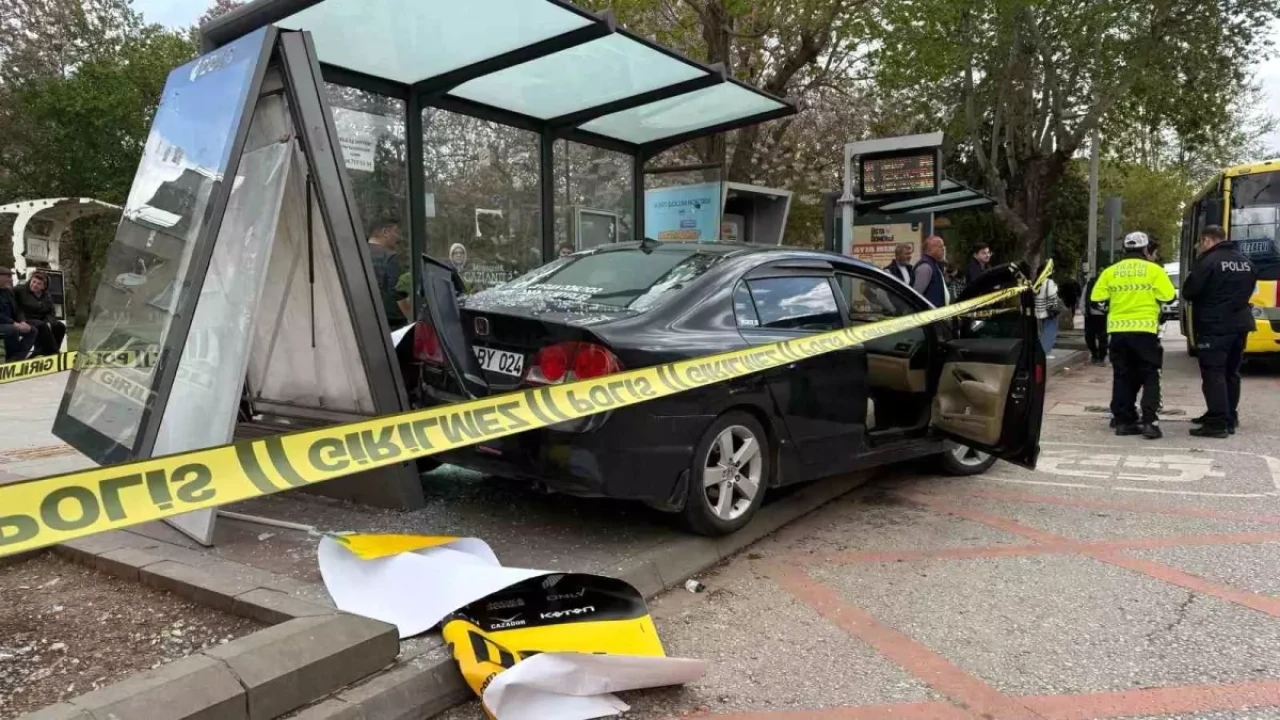 Gaziantep'te meydana gelen trafik kazasında 5 kişi yaralandı!