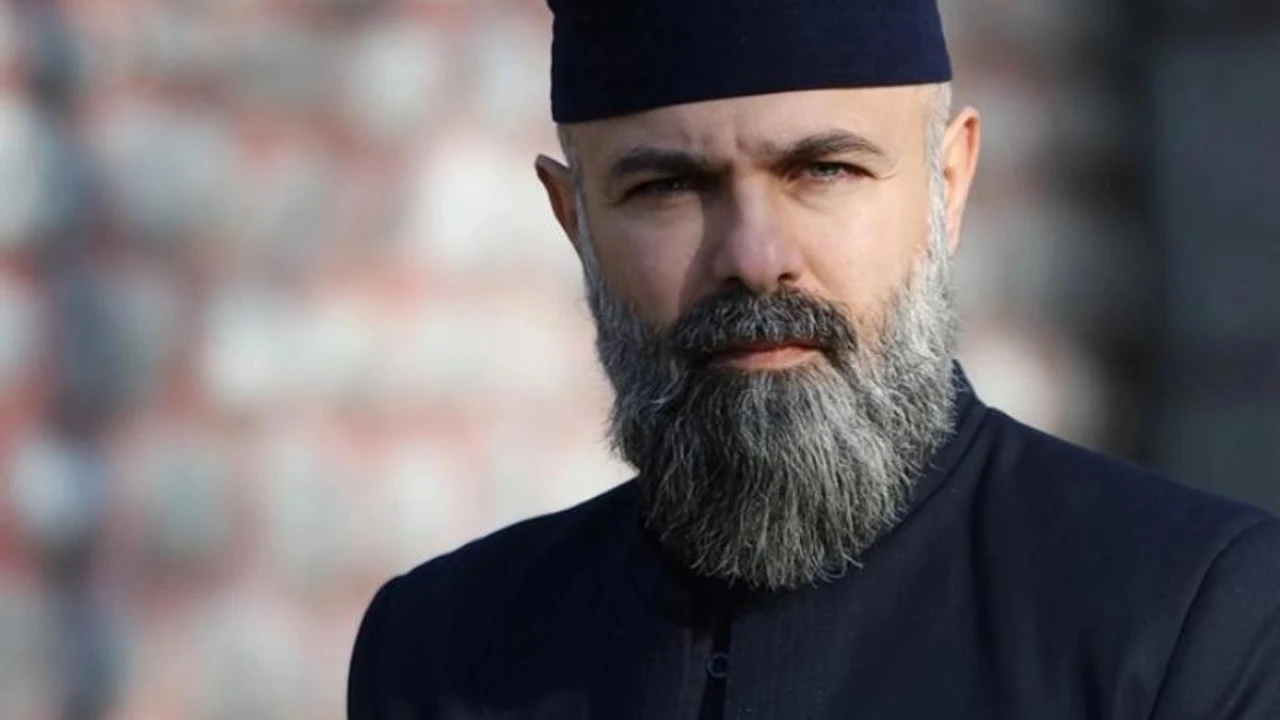 Kızıl Goncalar Dizisinin Hayranları Yeni Bölümü Heyecanla Bekliyor!