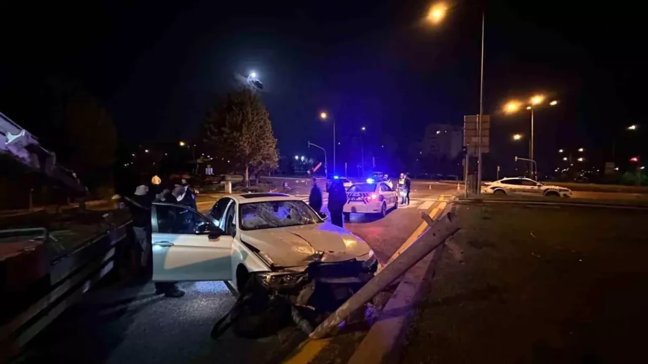 Etimesgut'ta Motosikletli Kurye Söner Demir Kaza Kurbanı Oldu!
