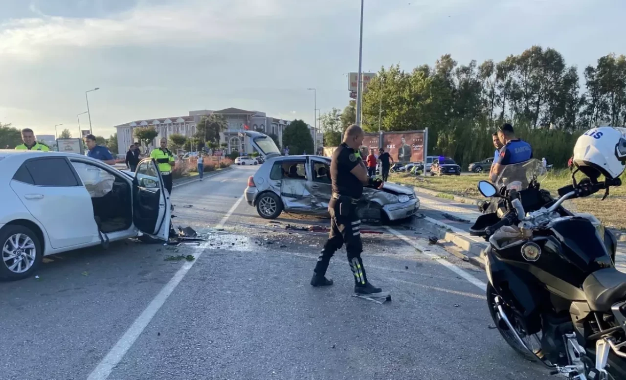 Fethiye'de Trafik Kazası: İskender Bilgili Öldü, Yaşar Arslanbaş, Gönül Arslanbaş ve Basri Kaymakçı Yaralandı!