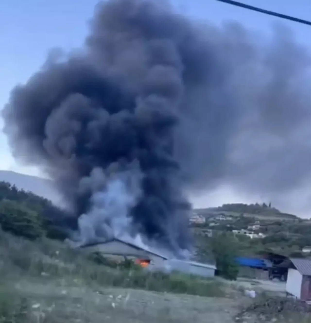 Hatay’da Tekstil Fabrikasında Çıkan Yangın Büyük Panik Yarattı!