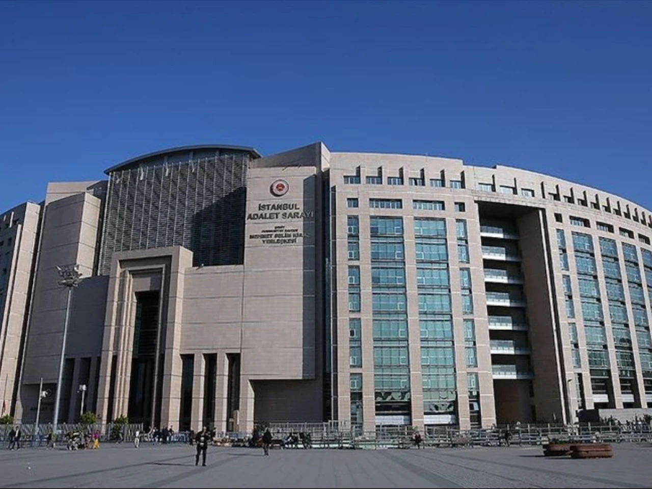 CHP'li belediyelere operasyon: Belediye başkanları gözaltında!