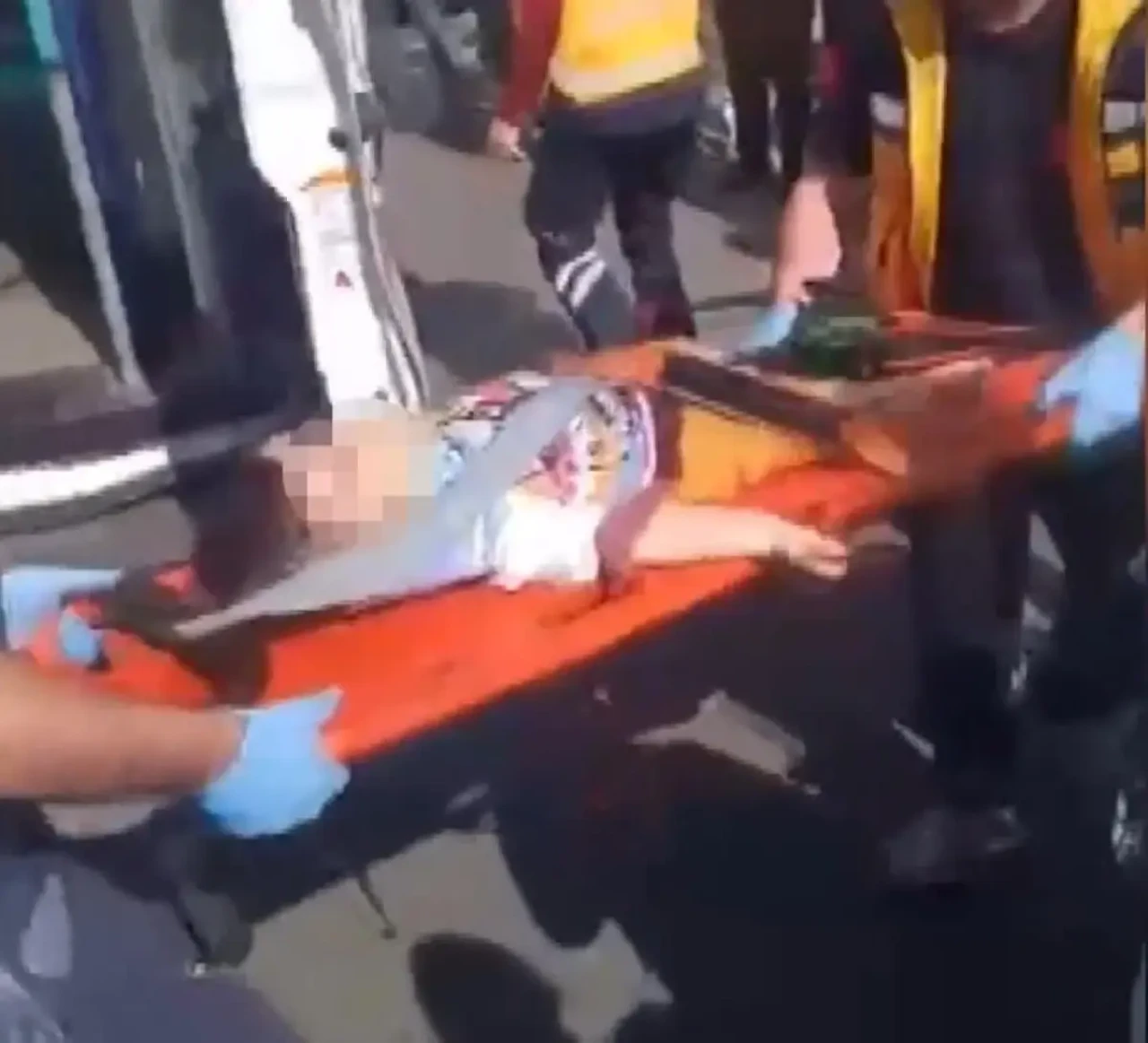 Arnavutköy'de Kaza: 2 Yaşındaki Çocuk Miraç E. Hayatını Kaybetti!