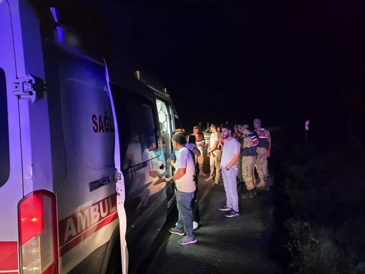 Bingöl'ün Genç İlçesinde Trafik Kazası: 4 Kişi Yaralandı!