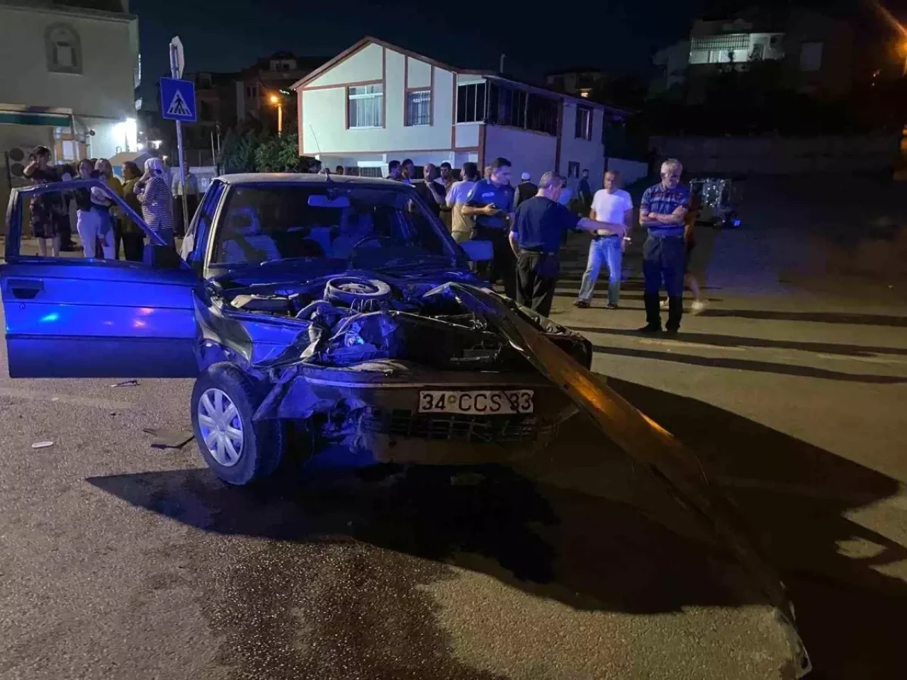 Kocaeli Derince'de Otomobil Kazası: 2 Kişi Yaralandı!