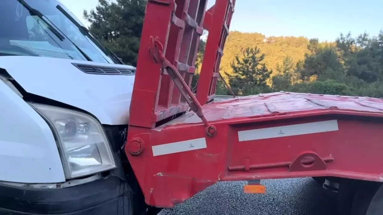 Bursa Gemlik'te Felaket Zincirleme Trafik Kazası Meydana Geldi!