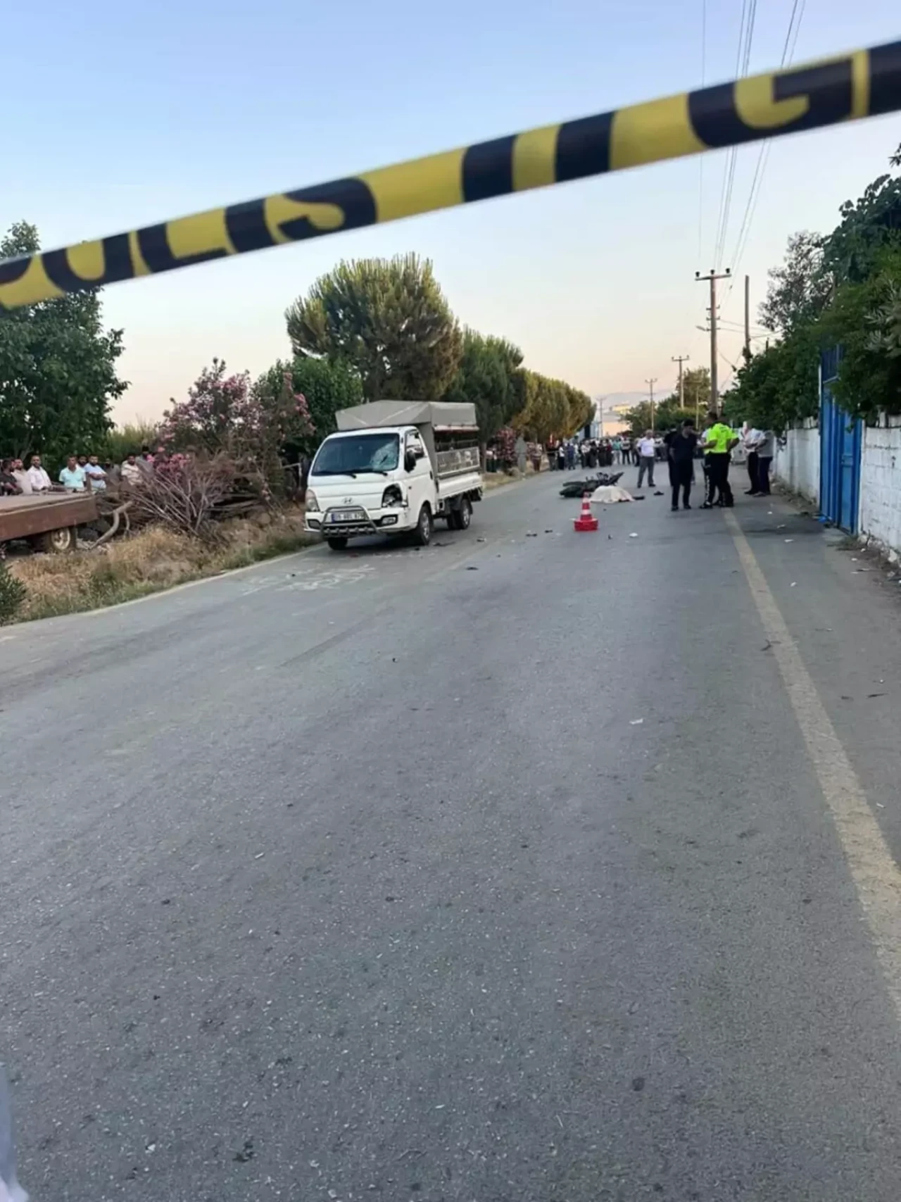 Aydın İncirliova'da Trafik Kazası: Özgür Demir Öldü, 2 Kişi Yaralandı