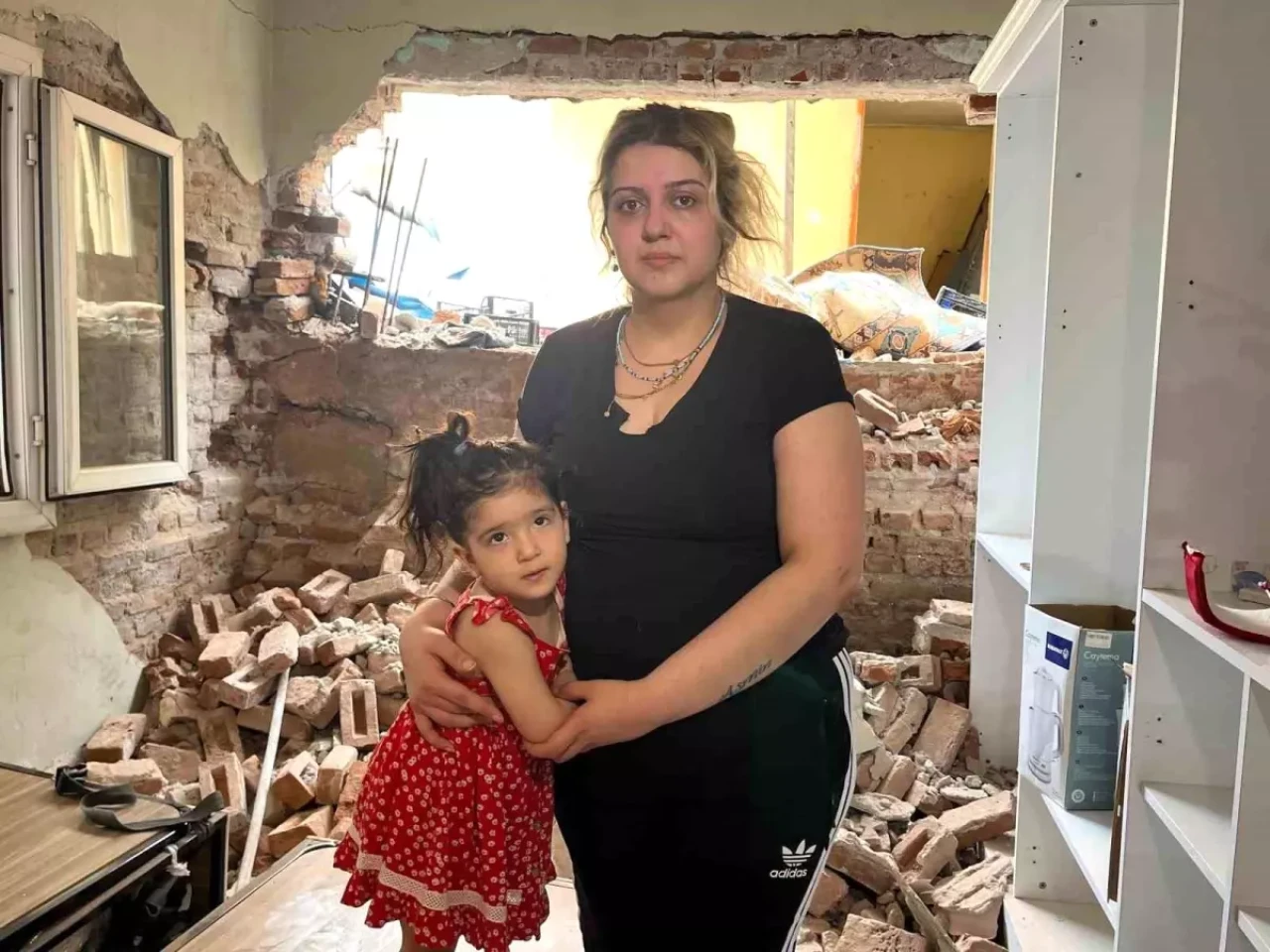 İzmir'de Buca Onat Tüneli İnşaatı Faciası: Duvar Çöktü!