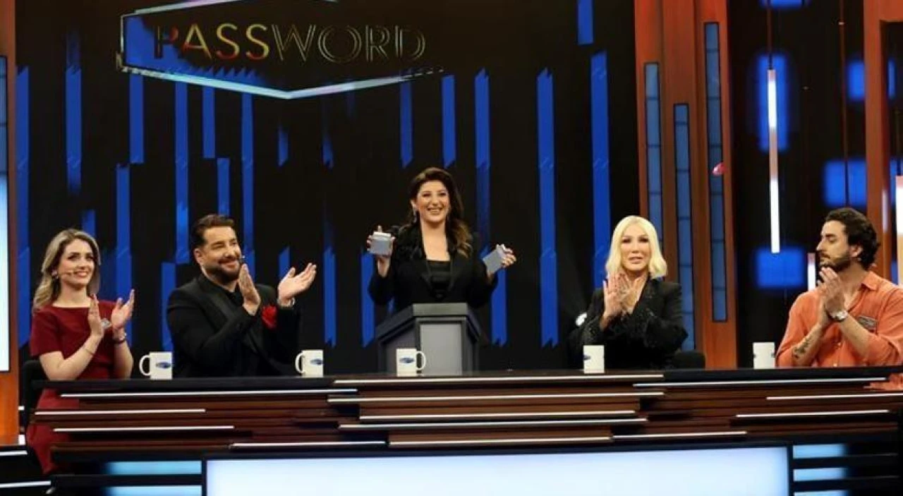 Kanal D ekranında bayram coşkusu! Seda Sayan sürprizi!