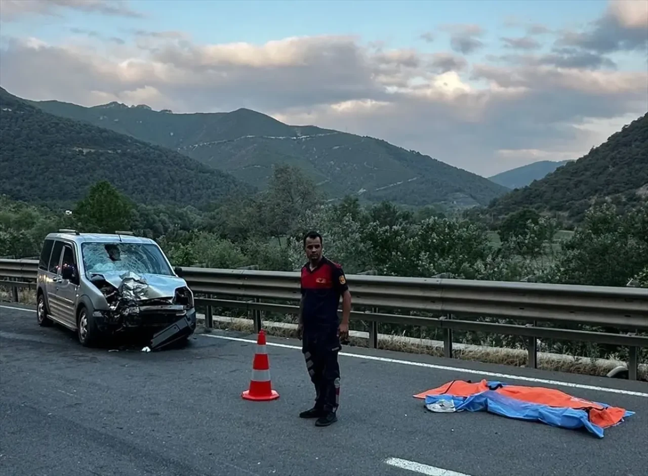 Bilecik Osmaneli'nde Trafik Kazası: Recep Barut Öldü, 5 Yaralı!