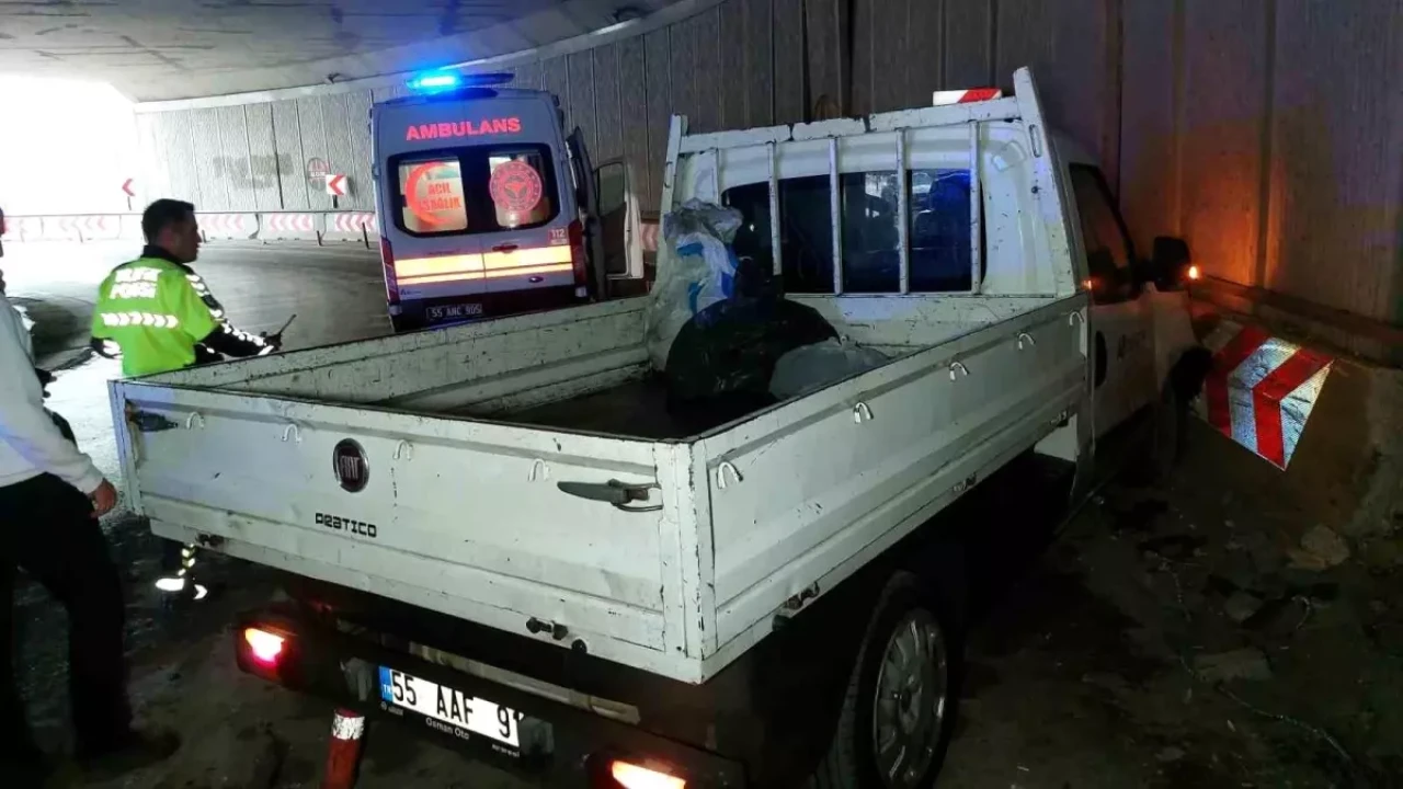 Samsun'da Ucube Kavşak'ta Ardı Ardına İki Trafik Kazası Meydana Geldi