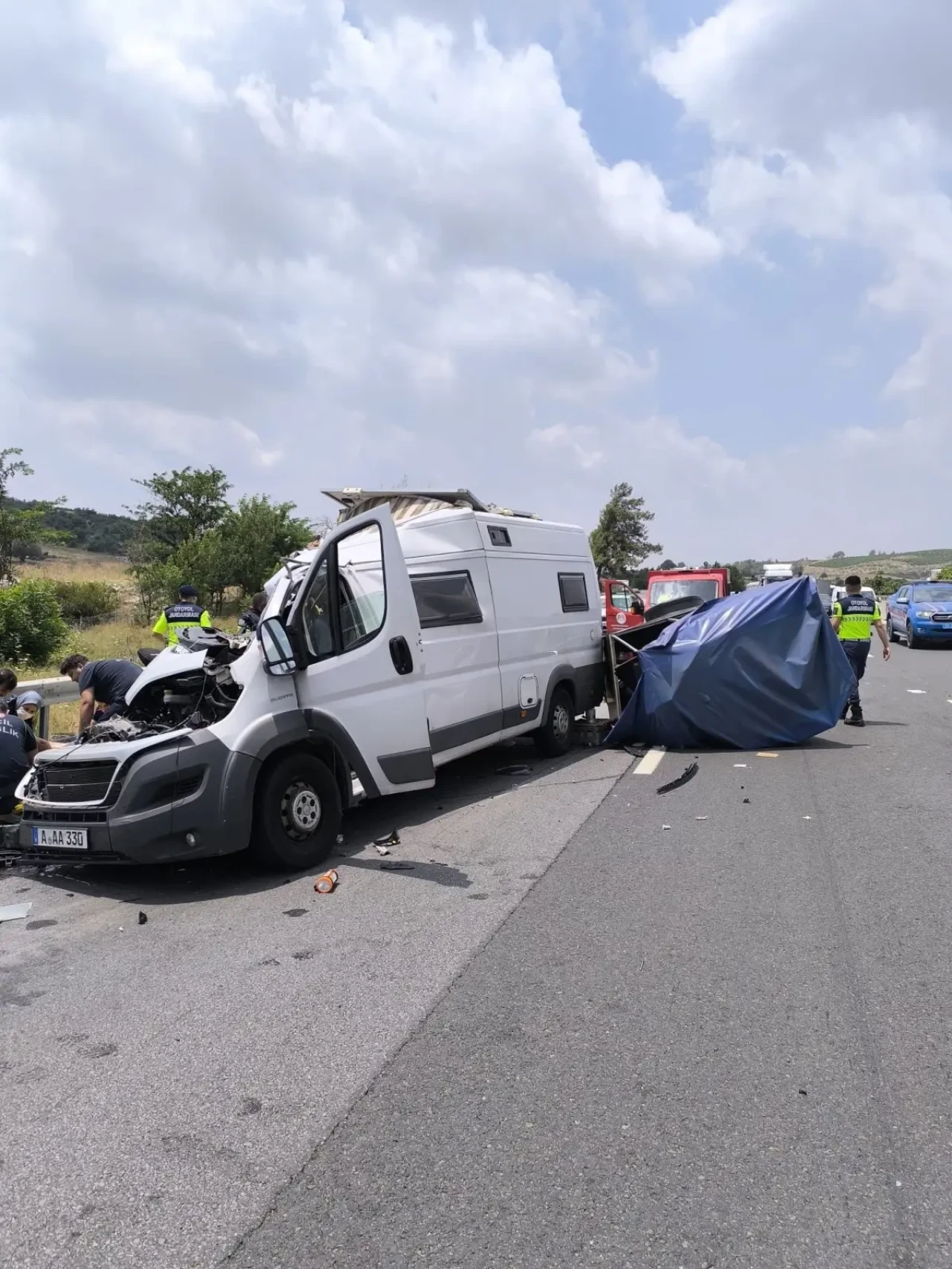 Tarsus'ta Karavan Kamyona Çarptı: Sultan Bozkurt Öldü, 1 Kişi Yaralı!