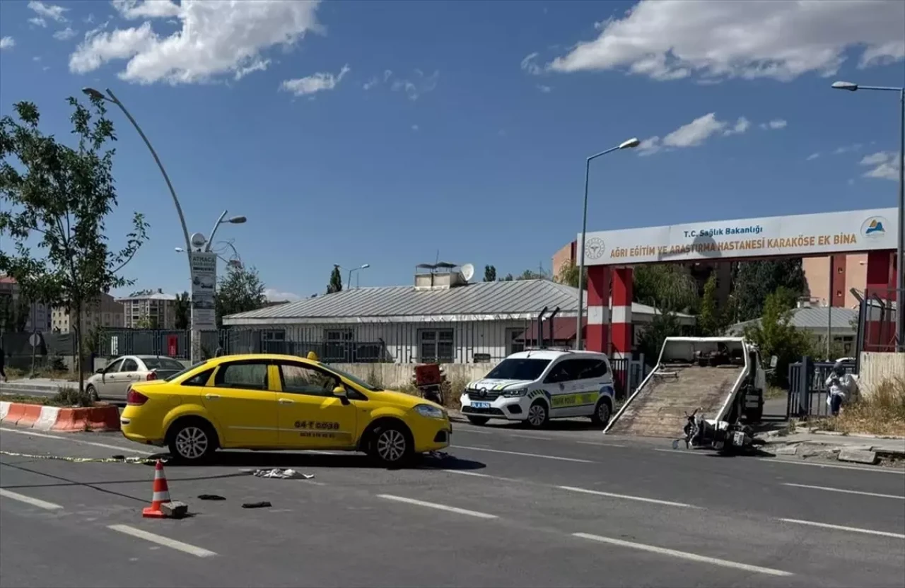 Ağrı'da Motosiklet Kazası: Karı Koca Hasan T. ile Miyase T. Hayatını Kaybetti!
