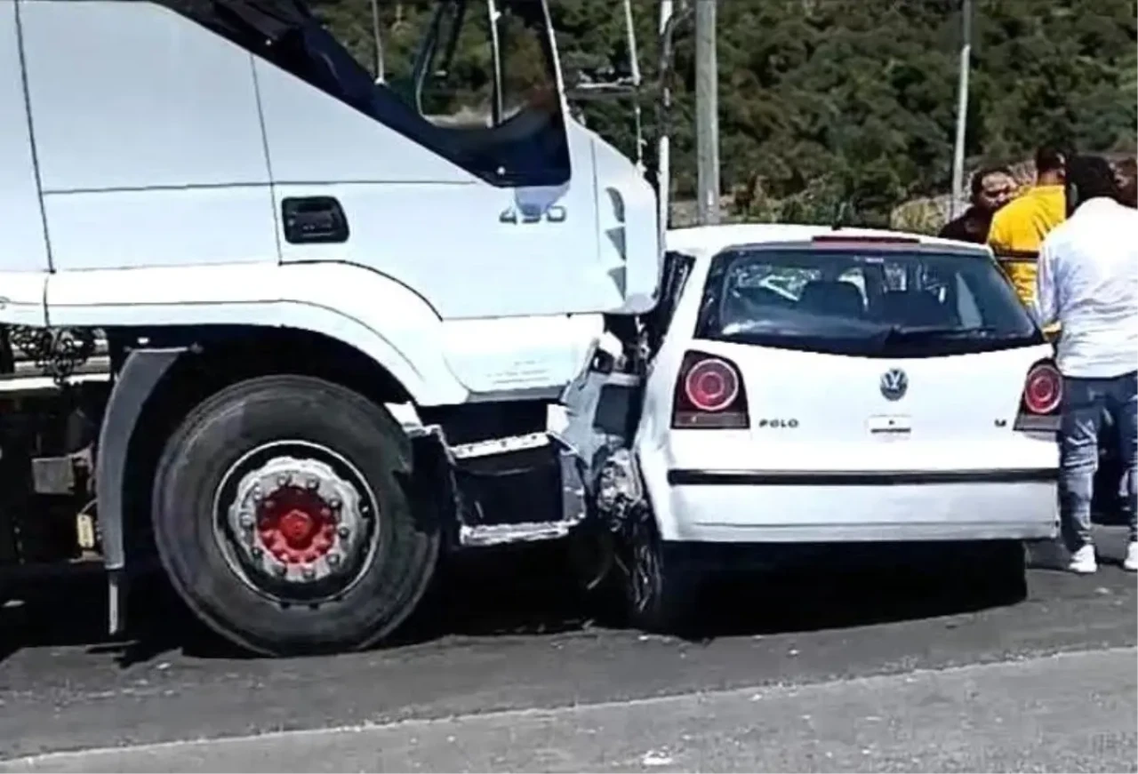 Bilecik'te Tır-Otomobil Kazası: 1 Ağır Yaralı,3 Kişi Yaralandı!