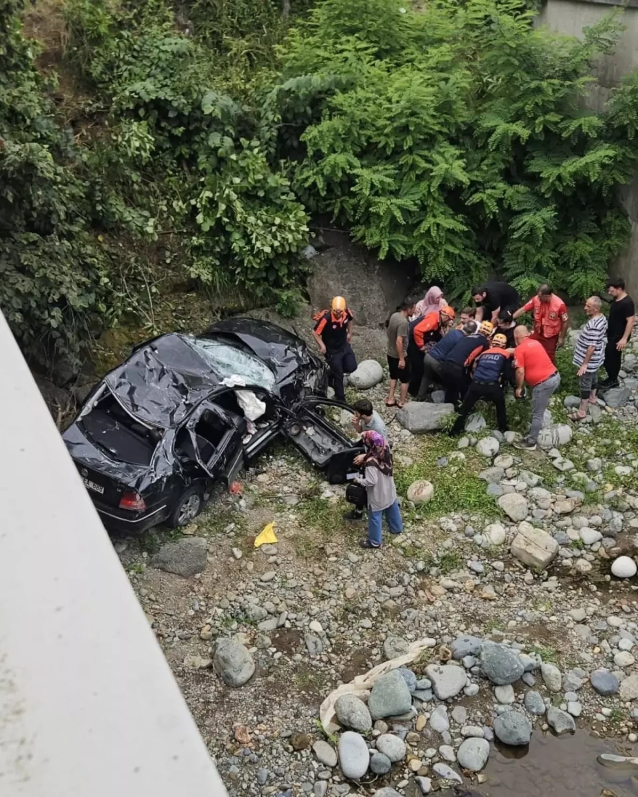 Rize Fındıklı İlçesinde Feci Kazada Bahtişen G. Öldü, 8 Kişi Yaralandı!