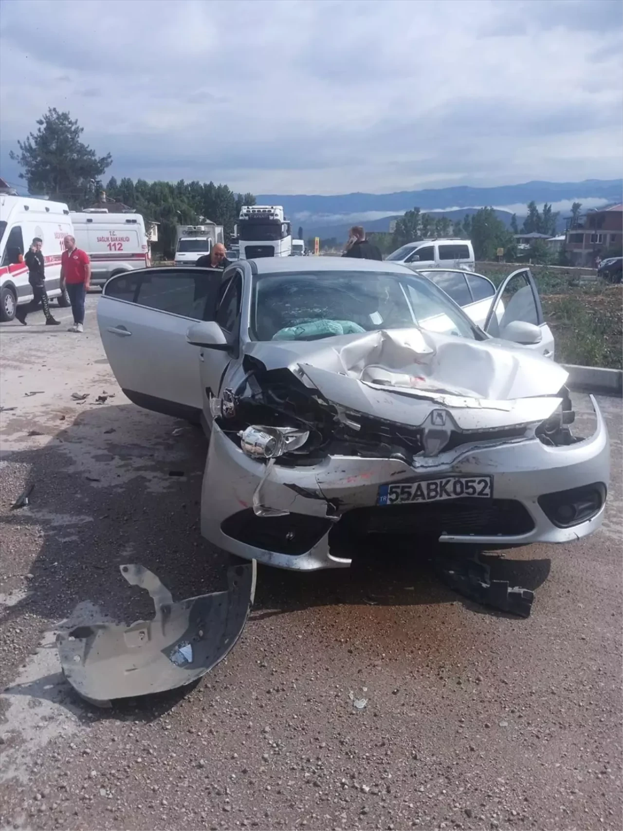 Tokat'ın Niksar İlçesinde Trafik Kazası: 5 Kişi Yaralandı!