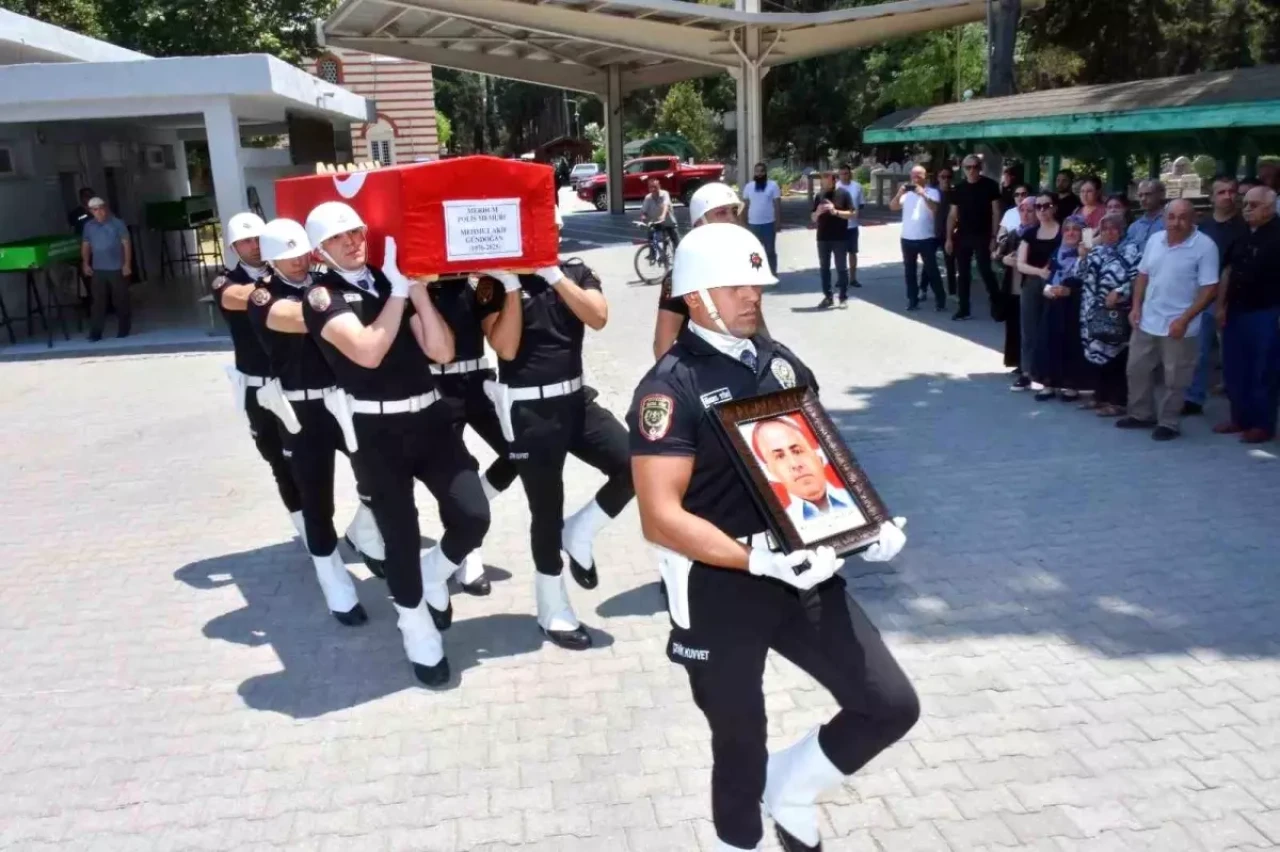 Tatilde Silah Kazası: Polis Memuru Mehmet Akif Gündoğan Hayatını Kaybetti