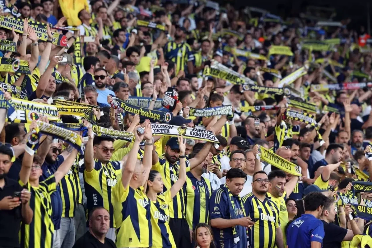 Edson Alvarez Sakatlığı: Fenerbahçe'de Meksika Maçından Kötü Haber Geldi!