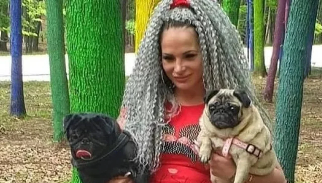 Romanya'da yaşanan olayda köpekleri, ölen kadının cesedini yedi!