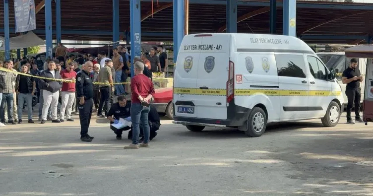 Adana'da Semt Pazarına Silahlı Saldırı: 2 Kişi Hayatını Kaybetti