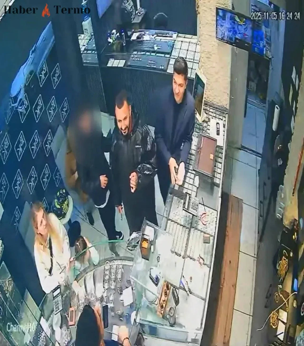 Hırsızı Uzakta Ararken Evin İçinden Çıktı: Gerçeği Öğrenince Yıkıldı!