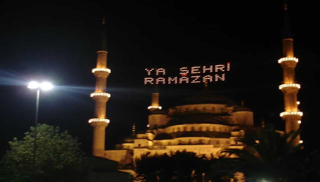 Bu yıl kaç saat oruç tutacağız? 2025'te Ramazan ayı kaç gün sürecek?