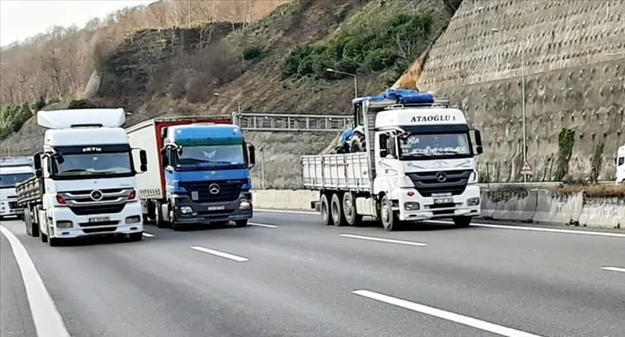 Bayram önlemi Büyük tonajlı araçlar için yasaklanan yollar belirlendi.
