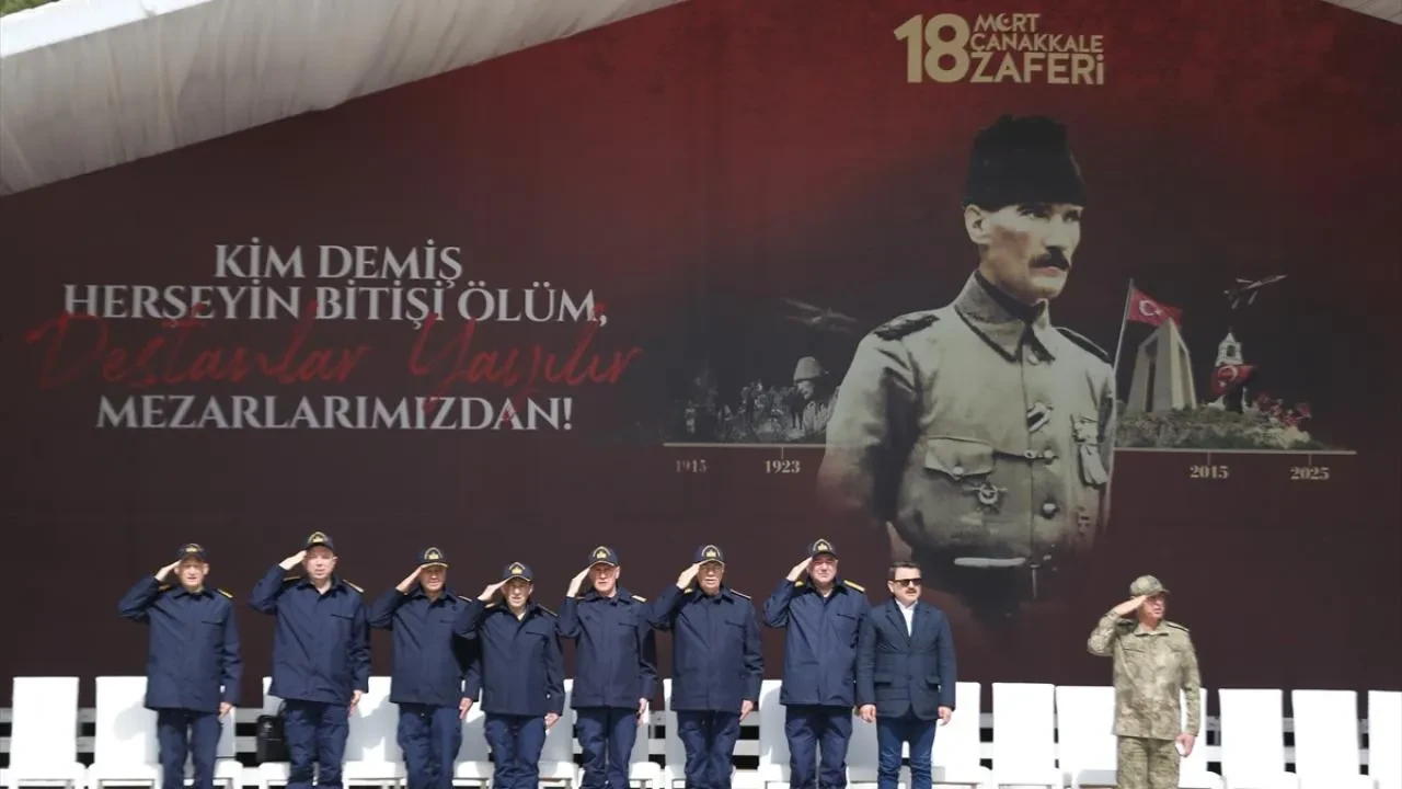Çanakkale Deniz Zaferi'nin 110. yıldönümü için son prova yapıldı!