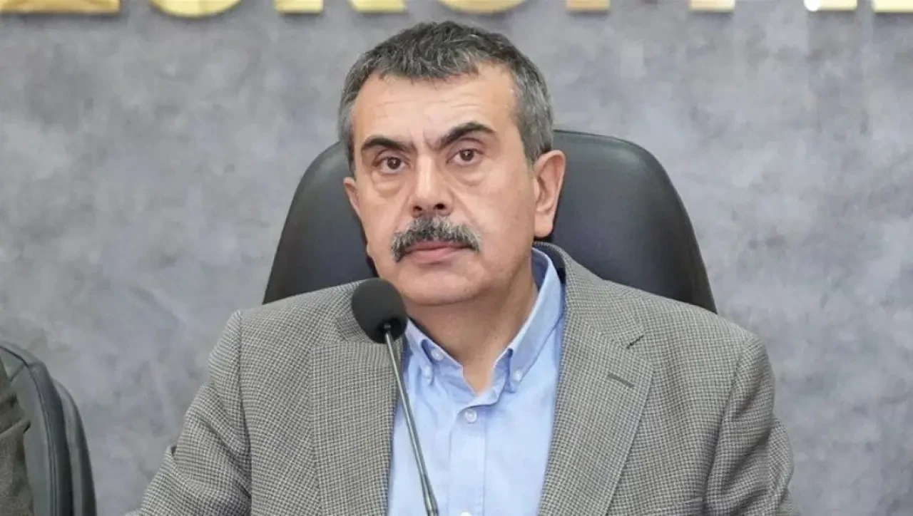 PsikologlaraBayramYok: Türkiye'de Psikologların Çalışma Koşulları ve Tükenmişlik Mücadelesi