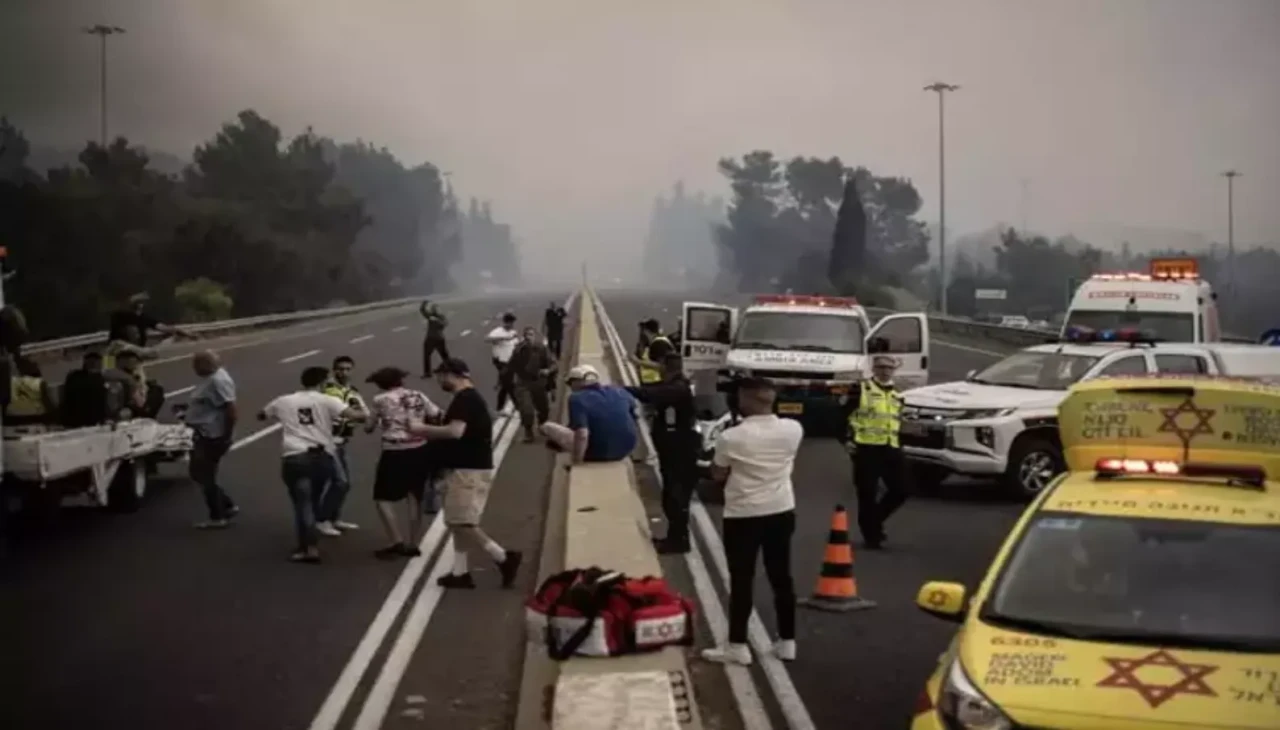 Kudüs'teki yangın hızla İsrail askeri üssüne sıçradı, tehlike devam ediyor!