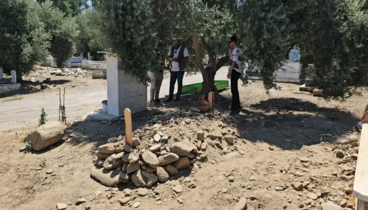 Eşini ve çocuklarını yakarak öldüren itfaiye eri gizlice defnedildi!