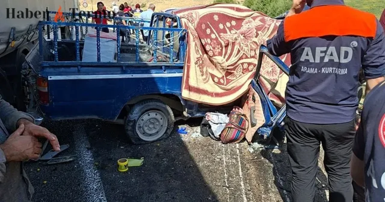 Hakkari'de Ölümcül Kaza: 4 Can Kaybı, 1 Yaralı. Kaza Videosu ve Resimleri