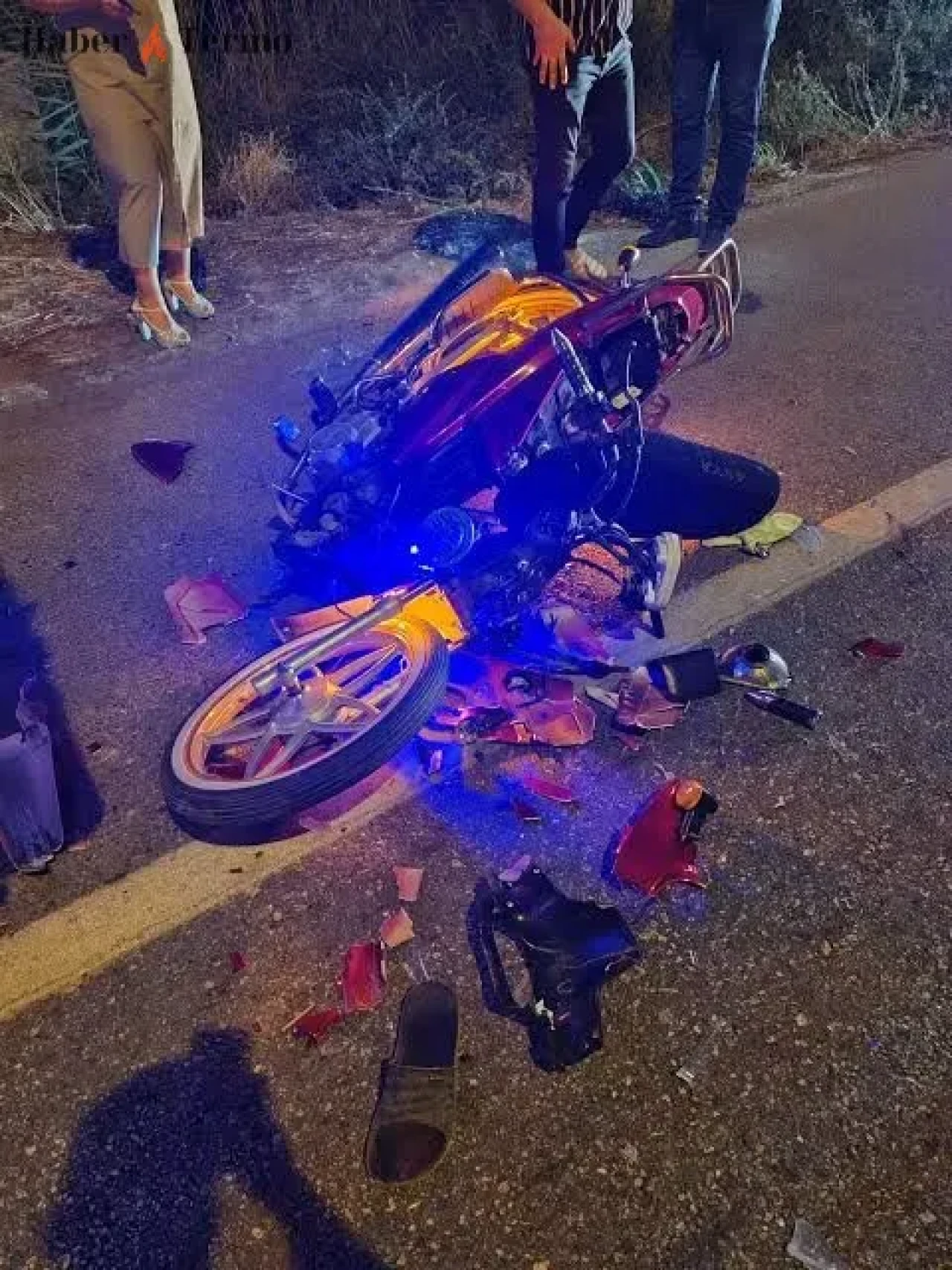 Şehnur Üstüntaş (18) Aydın Çine'de Motosiklet Kazasında Hayatını Kaybetti