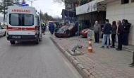 Eğirdir'de Meydana Gelen Trafik Kazasında Araç Takla Attı, Yaralılar Var