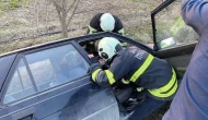 Hatay'da Otomobil Şarampole Devrildi: 2 Kişi Yaralandı!