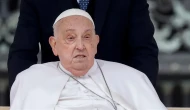 Papa Francis'in felç ve kalp yetmezliği nedeniyle öldüğü açıklandı