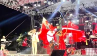 Aydın'da Hakan Altun Zafer Bayramı Konserinde Sahne Aldı.
