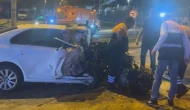 Ümraniye'de İETT Otobüsü ile Otomobil Çarpıştı: 2 Yaralı!