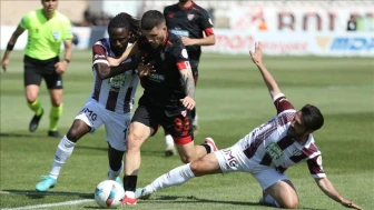 Fatih Karagümrük ile Bandırmaspor maçı ilk 11'leri açıklandı!
